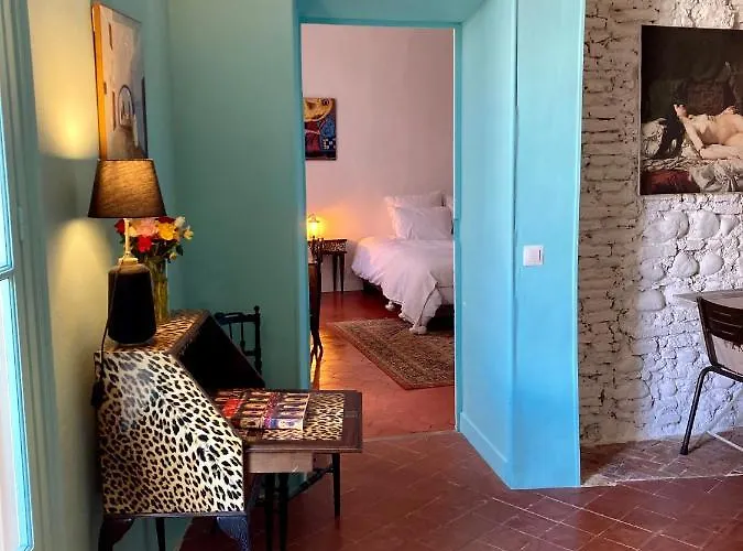 D'hotes Hyper Oda ve Kahvaltı