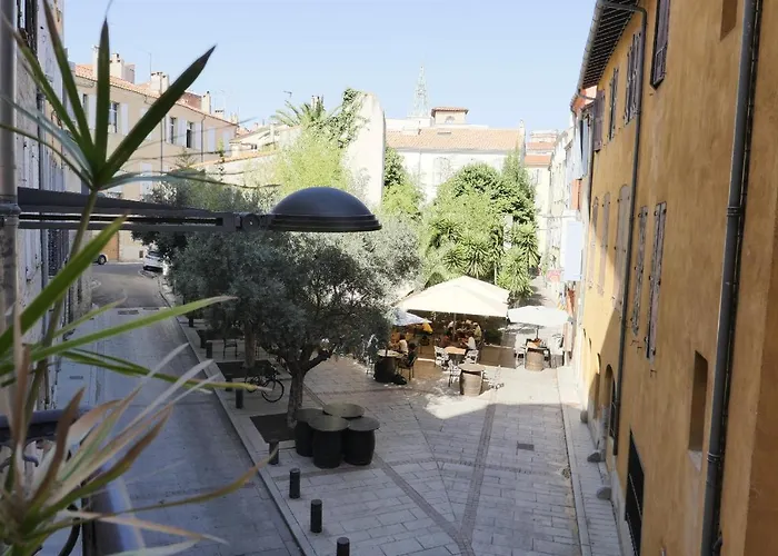 D'hotes Hyper Oda ve Kahvaltı 3*